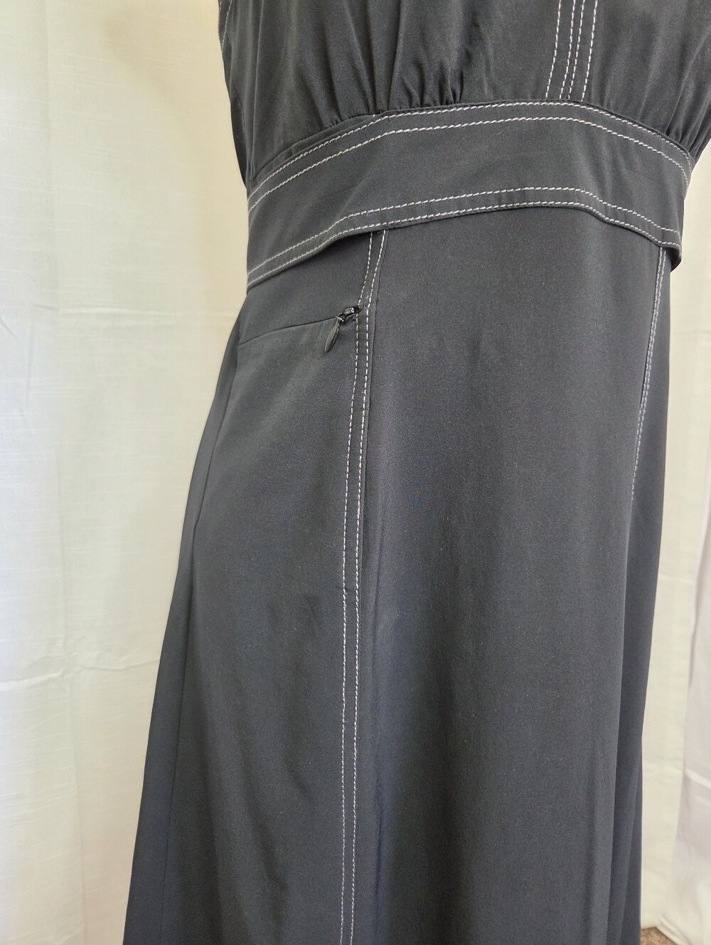 Athleta Black Halter Above the Knee A-Line Dress /Contrast Stitching Size XS - Picture 3 of 13